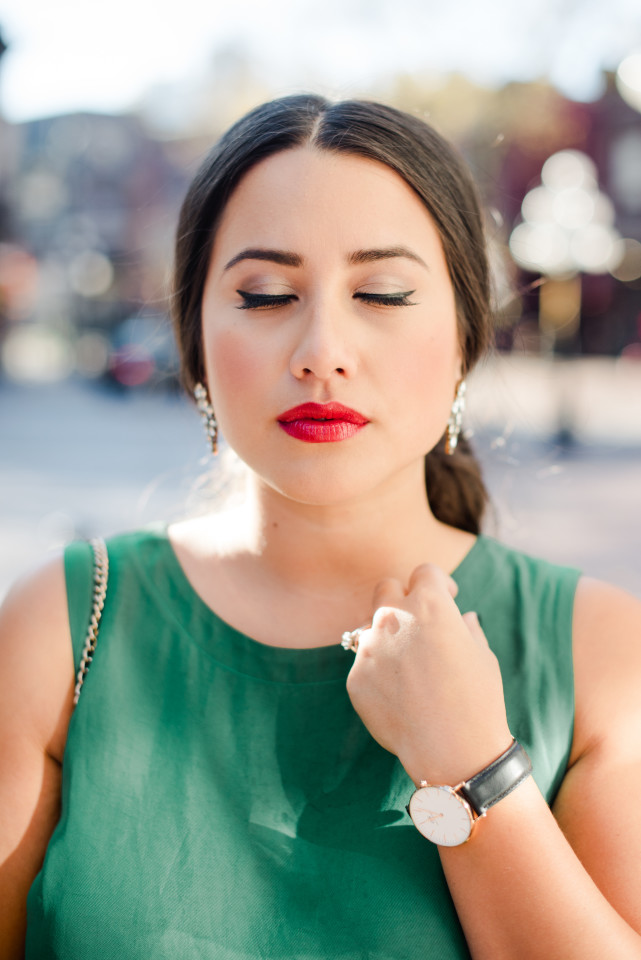 New Year's Eve Makeup: Winged Liner and Red Lips!